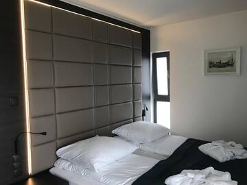 Фото номера Двухместный номер с 1 кроватью Отели типа «постель и завтрак» Armada Holiday House г. Дзивнув 4